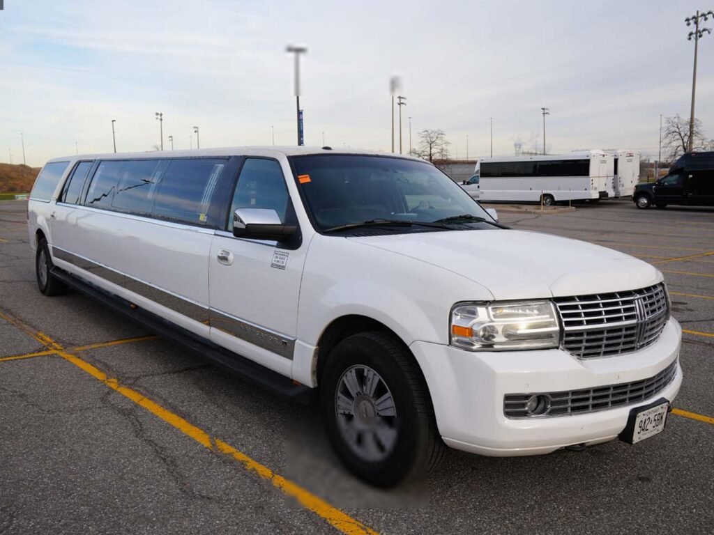 Toronto wedding limousine